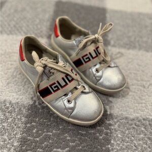Gucci Kids Silver and Red Sneakers